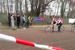 Estelle et Régis passent l'arrivée