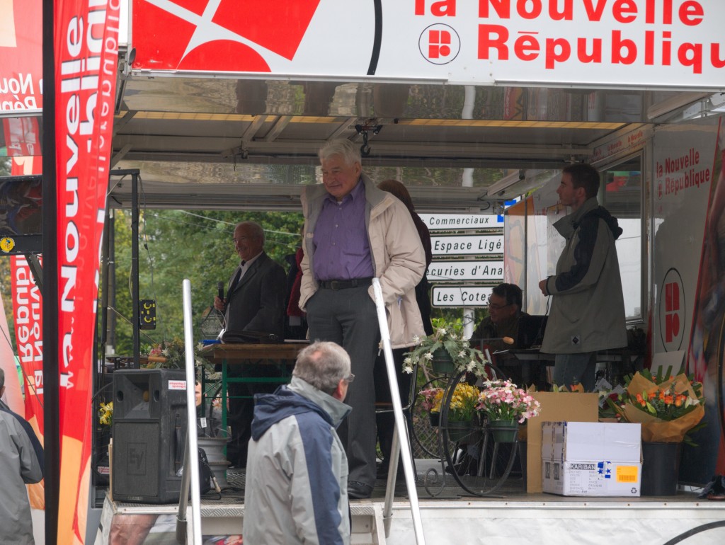 Jean-Paul Olivier et Raymond Poulidor - 39e Trophée handisport - samedi 20 octobre à Montlouis (Indre-et-Loire).