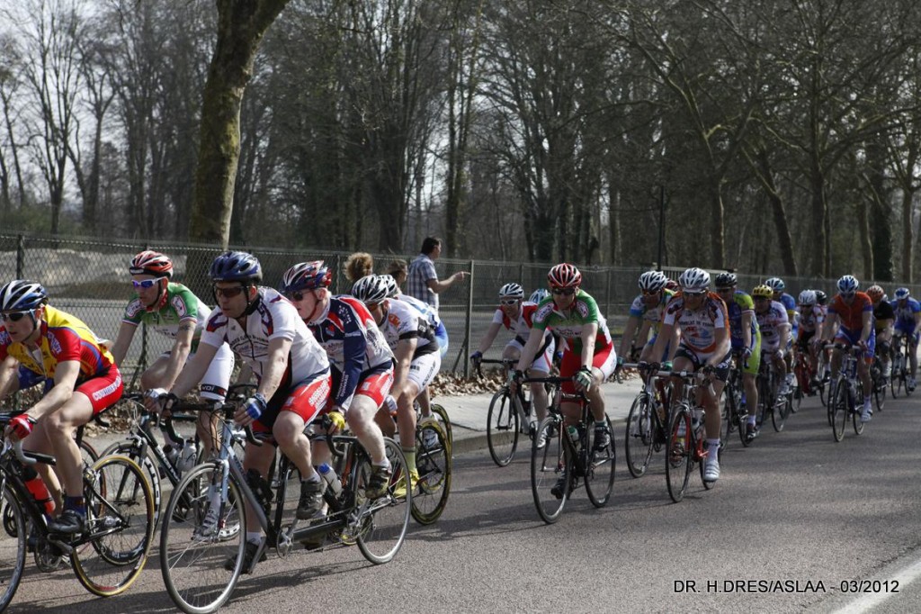 Course de Longchamp 2012 - cyclisme handisport - Organisation ASLAA