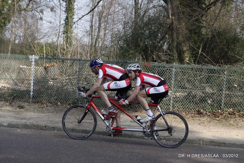 Course de Longchamp 2012 - cyclisme handisport - Organisation ASLAA