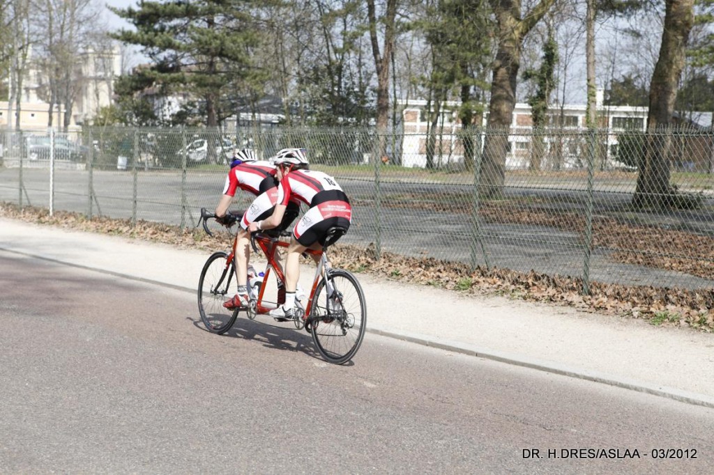 Course de Longchamp 2012 - cyclisme handisport - Organisation ASLAA